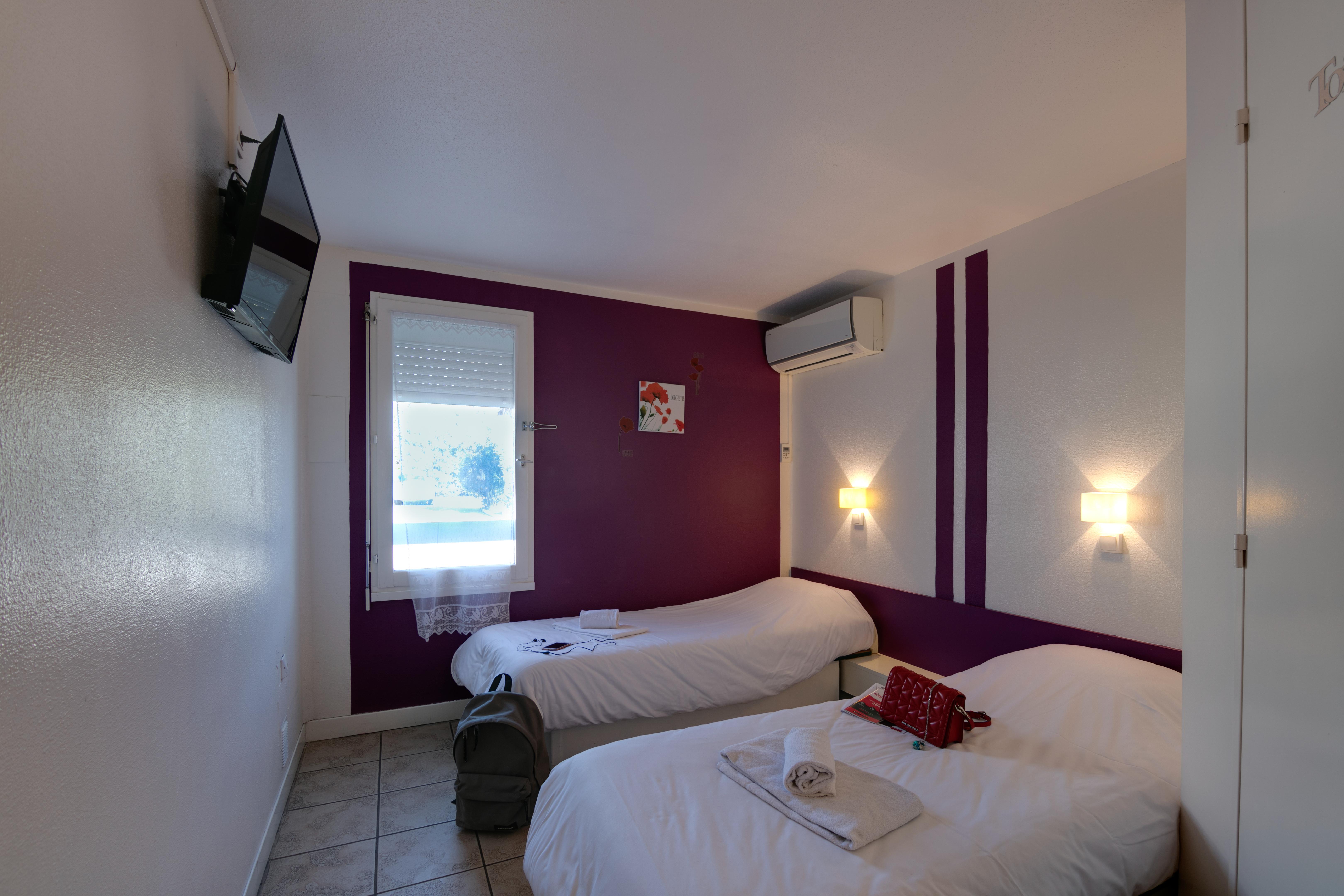 Hotel California Mauguio Exterior photo